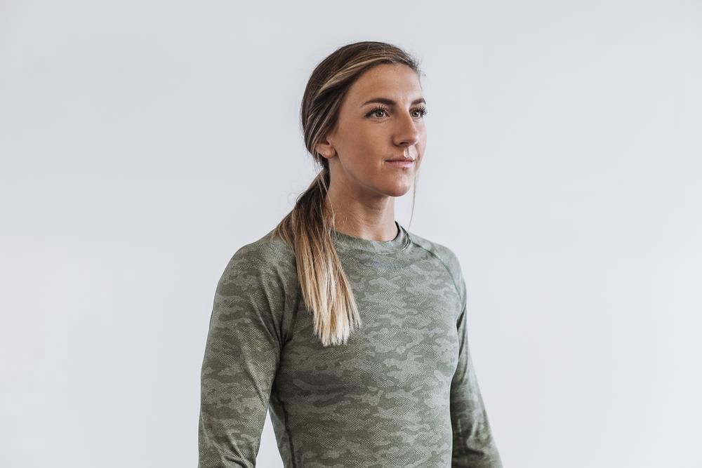 NOBULL Women's Lightweight Textu Tee - Army Camo - Ireland (0762GDWEC)